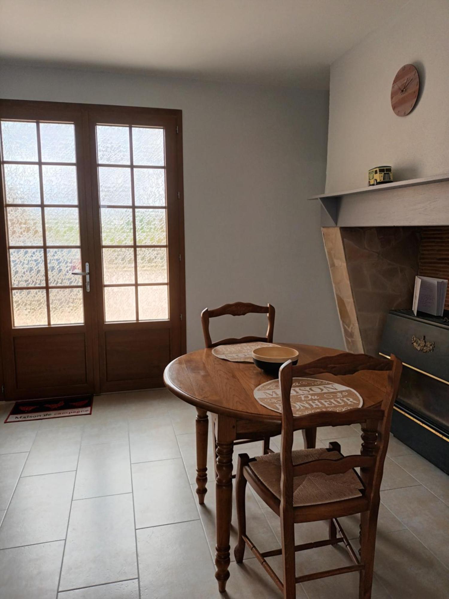 Gite Aux Vieux Bois Lunas  Zimmer foto